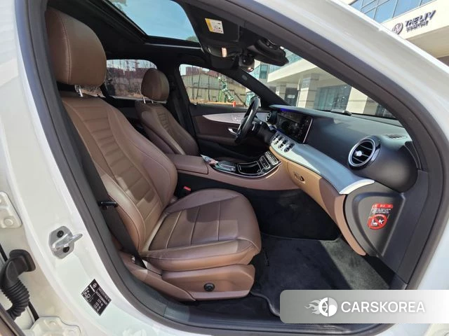 Mercedes-Benz E-Class W213 2020 Белый из Кореи, фото 5