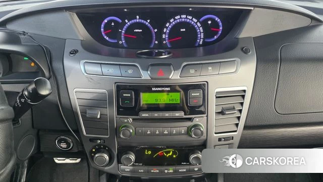 Ssangyong Korando Turismo 2018 Белый из Кореи, фото 5