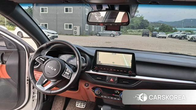 Kia The New K3 2nd generation 2023 Белый из Кореи, фото 5