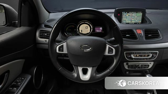 Renault Korea (Samsung) SM3 Z.E. 2018 Серебристо-серый из Кореи, фото 5