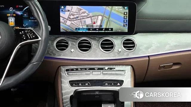 Mercedes-Benz E-Class W213 2023 Белый из Кореи, фото 5