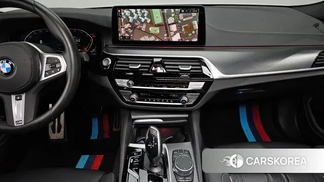 BMW 5 Series (G30) 2022 Белый из Кореи, фото 5