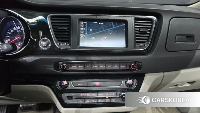 Kia The New Carnival 2018 Белый из Кореи, фото 5