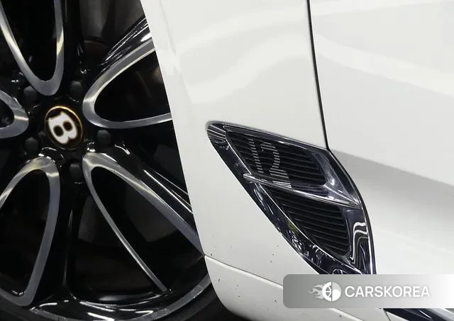 Bentley Continental GT 3rd Generation 2020 Белый из Кореи, фото 5