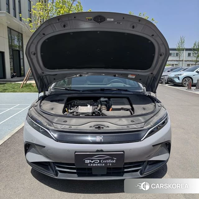 BYD Han DM 2025 Темно-серый из Китая, фото 5