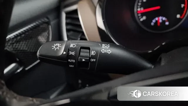 Kia Seltos 2022 Белый из Кореи, фото 5