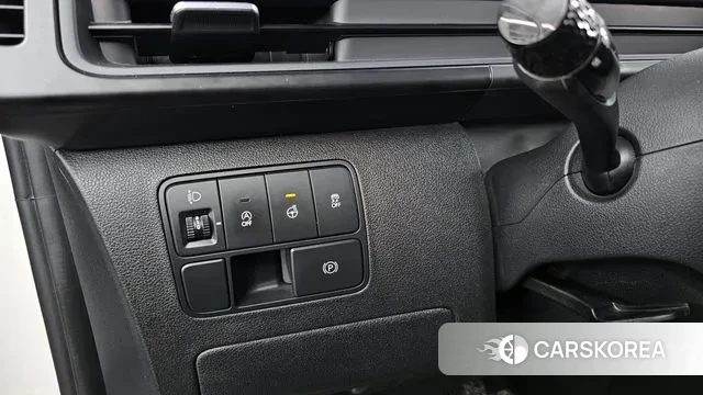 Hyundai Staria 2022 Белый из Кореи, фото 5