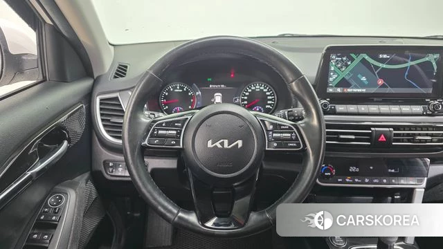 Kia Seltos 2022 Белый из Кореи, фото 5