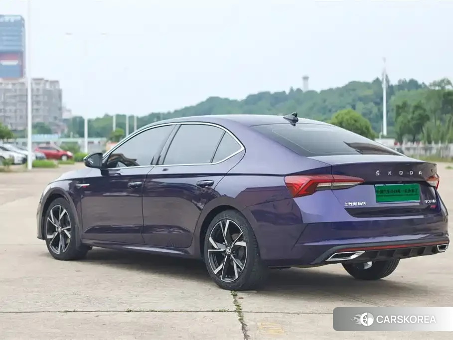 Skoda Octavia 2023 Синий из Китая, фото 6