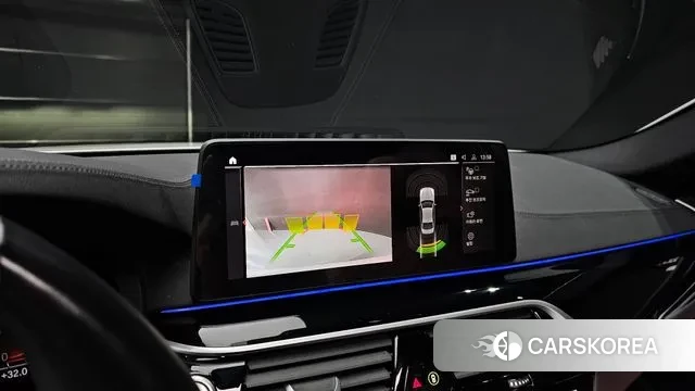 BMW 5 Series (G30) 2022 Белый из Кореи, фото 5