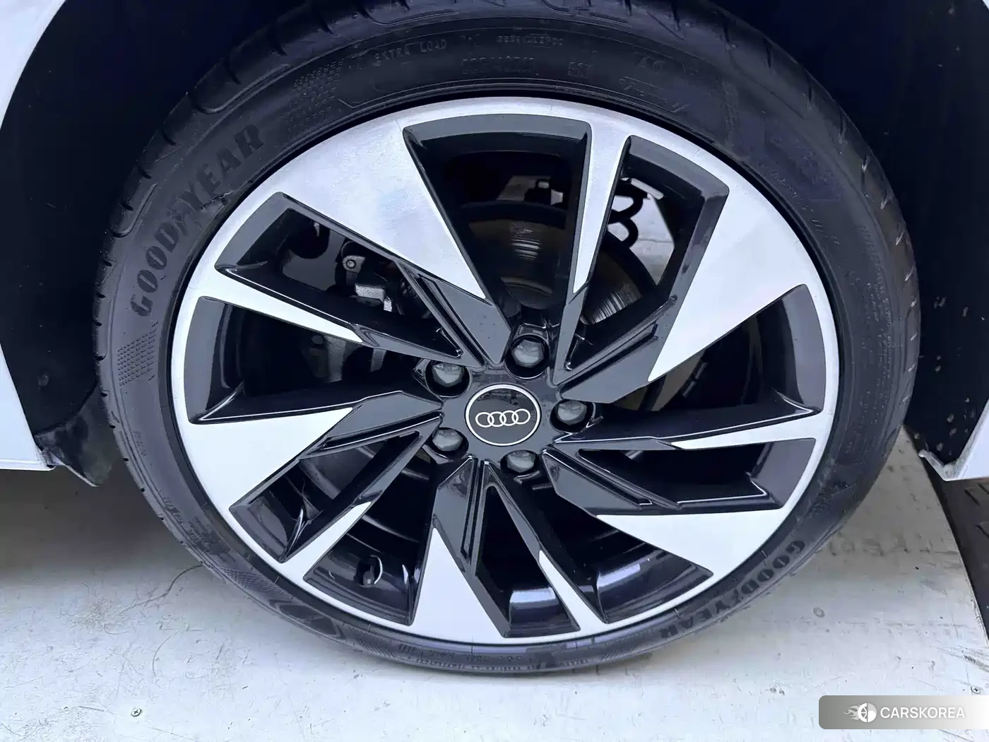 Audi A3 2023 Белый из Китая, фото 5