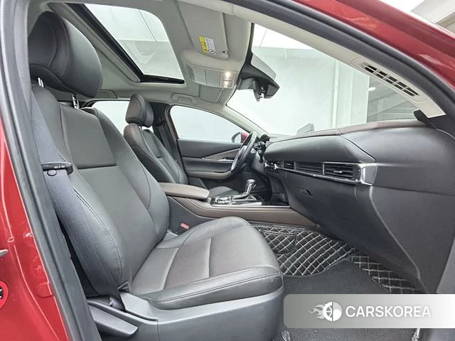 Mazda CX-30 2021 Красный из Китая, фото 5