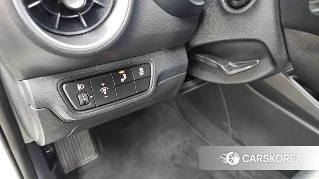 Kia The New K3 2nd generation 2022 Белый из Кореи, фото 5