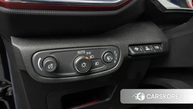 Chevrolet (GM Daewoo) Trailblazer 2023 Черный из Кореи, фото 5