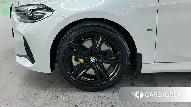 BMW 1 series 2023 Белый из Китая, фото 5