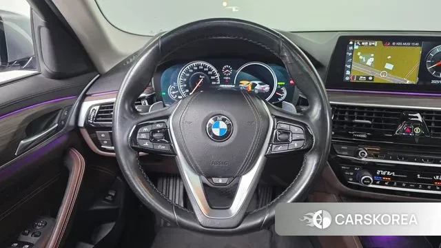 BMW 5 Series (G30) 2018 Светло-серебряный цвет из Кореи, фото 5