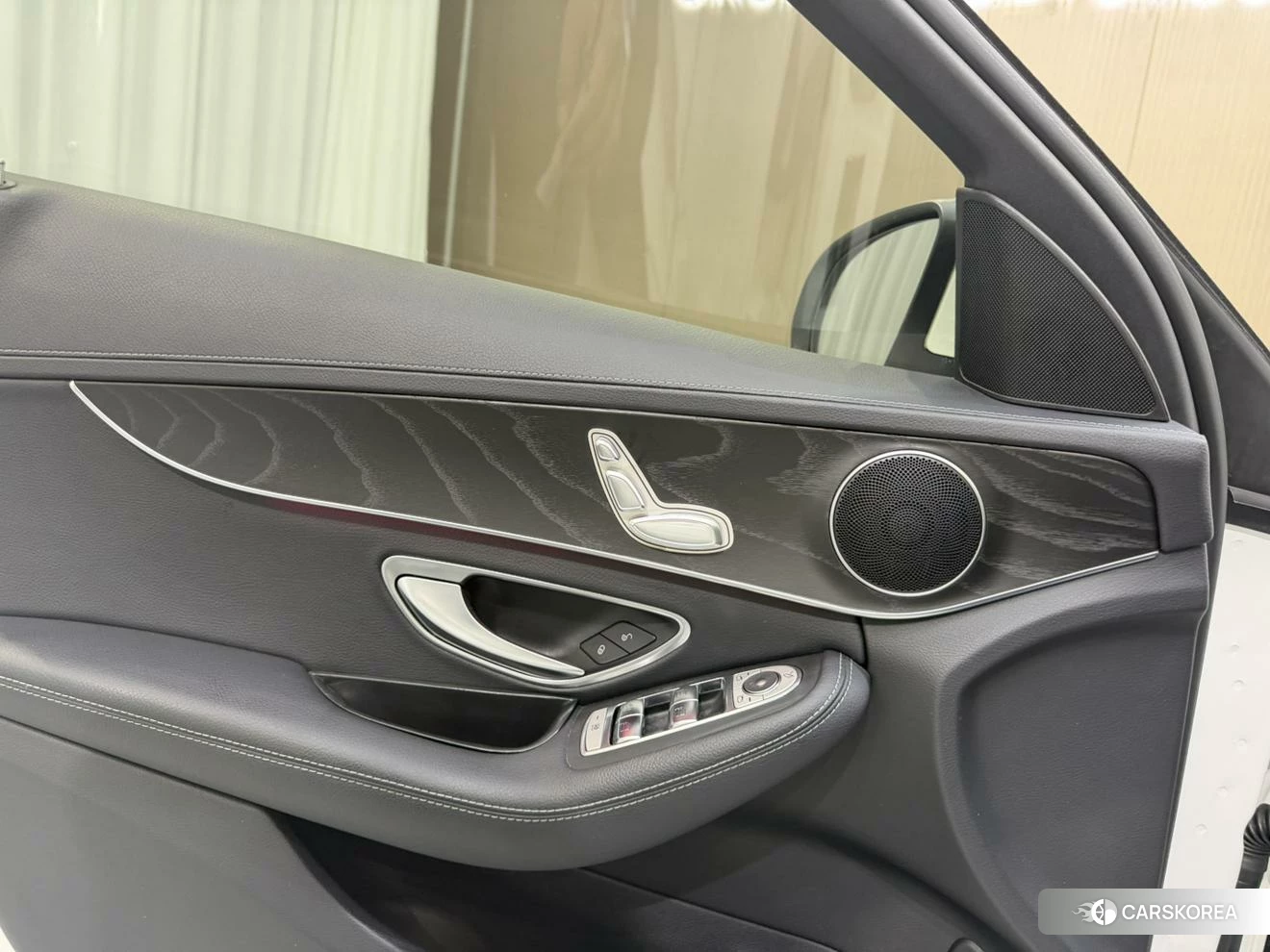 Mercedes-Benz Class C 2020 Белый из Китая, фото 5