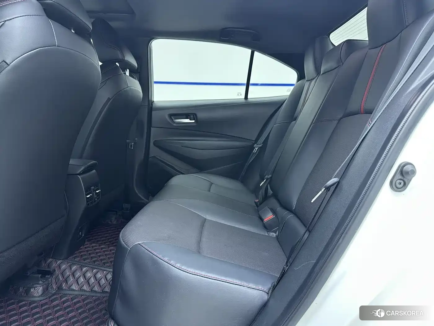 Toyota Levin 2023 Белый из Китая, фото 5