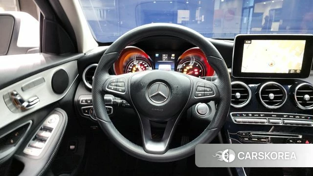 Mercedes-Benz C-Class W205 2018 Белый из Кореи, фото 5