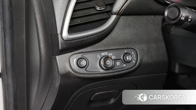 Chevrolet (GM Daewoo) The New Trax 2018 Белый из Кореи, фото 5