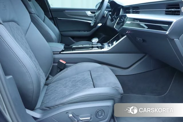 Audi S6 2023 Темно-серый из Китая, фото 5
