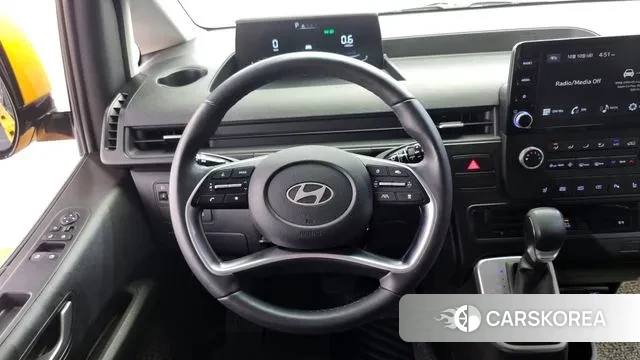 Hyundai Staria 2024 Желтый из Кореи, фото 5