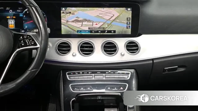 Mercedes-Benz E-Class W213 2021 Черный из Кореи, фото 5