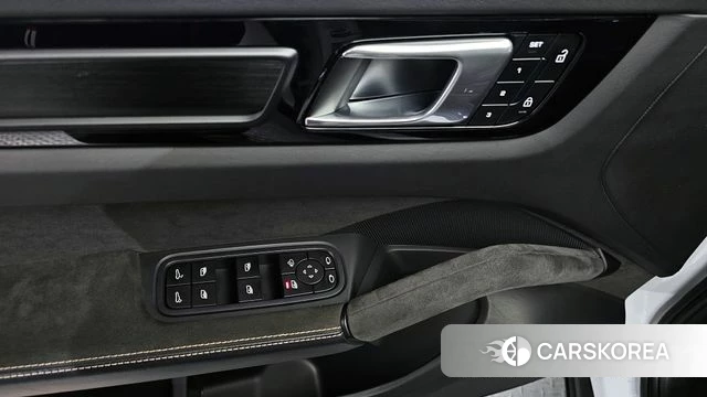 Porsche Cayenne (PO536) 2023 Белый из Кореи, фото 5