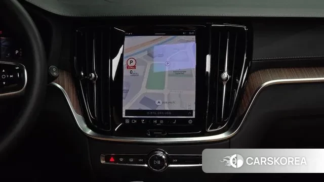 Volvo V60 Cross-Country 2nd Generation 2024 Белый из Кореи, фото 5