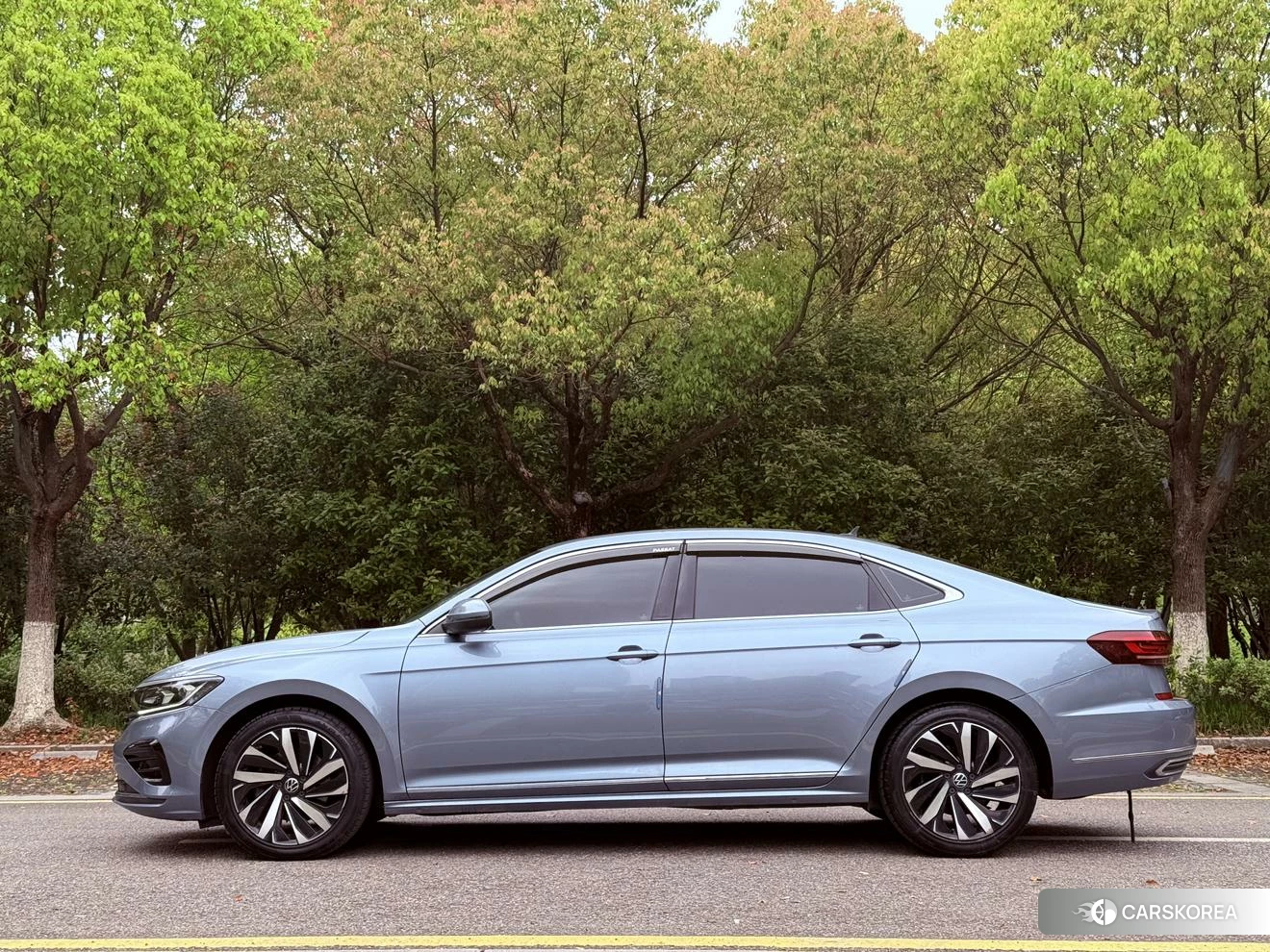 Volkswagen Passat 2021 Синий из Китая, фото 5