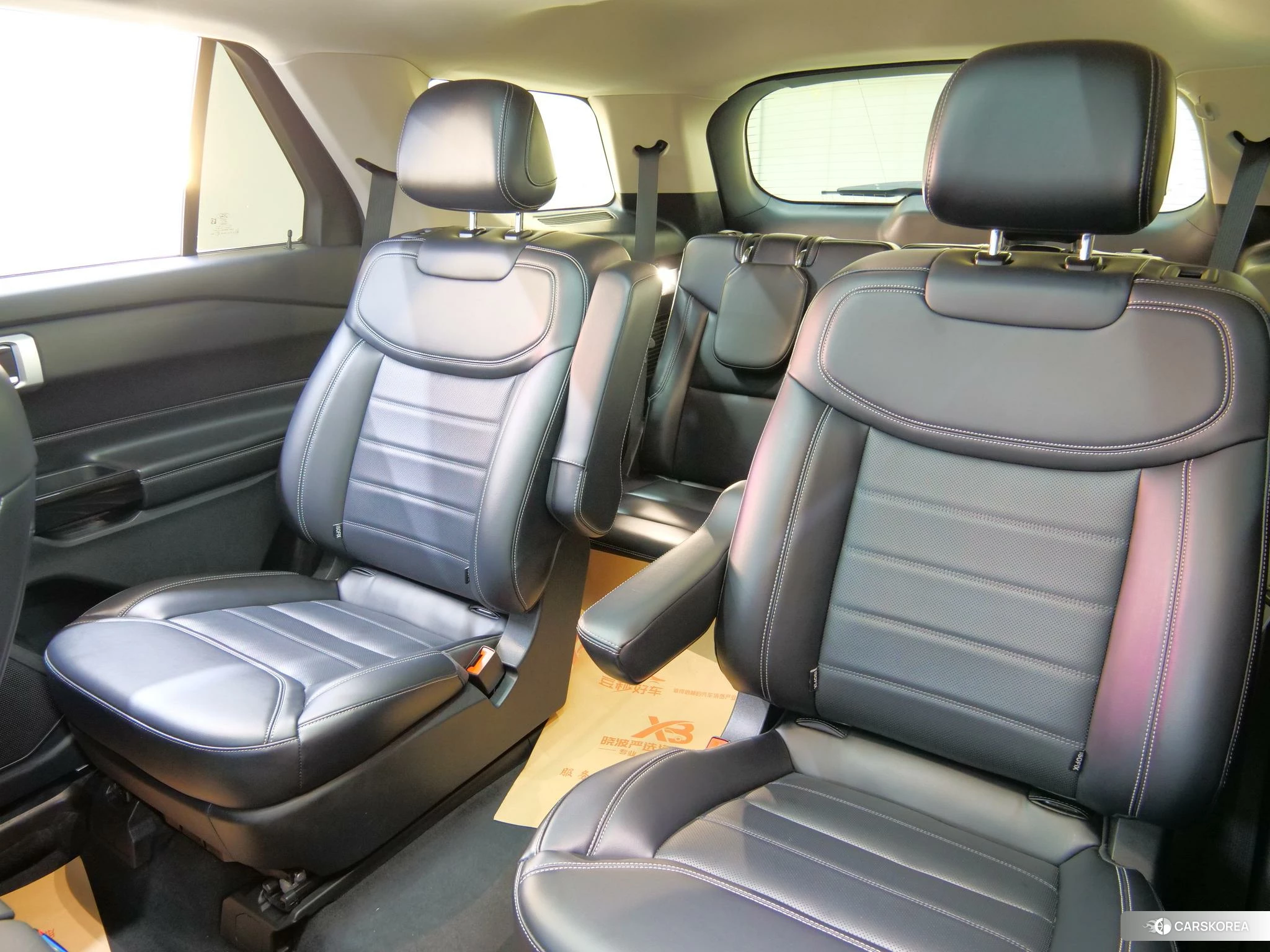 Ford Explorer 2022 Белый из Китая, фото 5