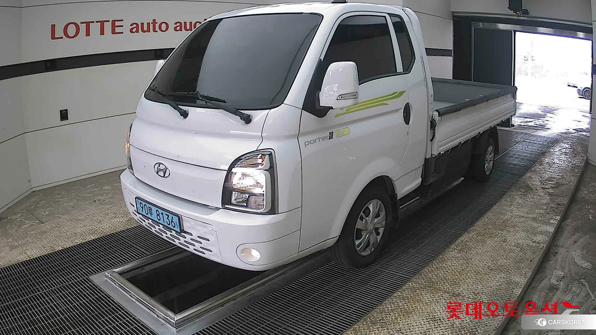 Hyundai Porter II electric 2022 Белый из Кореи, фото 5