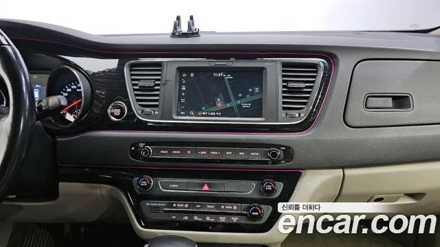 Kia The New Carnival 2019 Белый из Кореи, фото 5