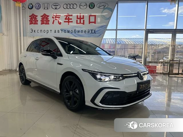 Volkswagen Golf 2023 Белый из Китая, фото 5