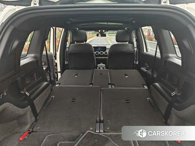 Mercedes-Benz GLB 2023 Белый из Китая, фото 5