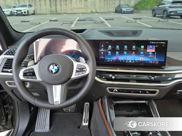 BMW X7 (G07) 2025 Цвет тростника из Кореи, фото 5