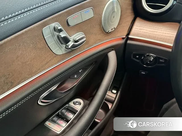 Mercedes-Benz E-Class W213 2022 Серый из Кореи, фото 5