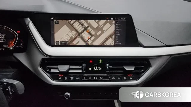 BMW 1 Series (F40) 2020 Белый из Кореи, фото 5