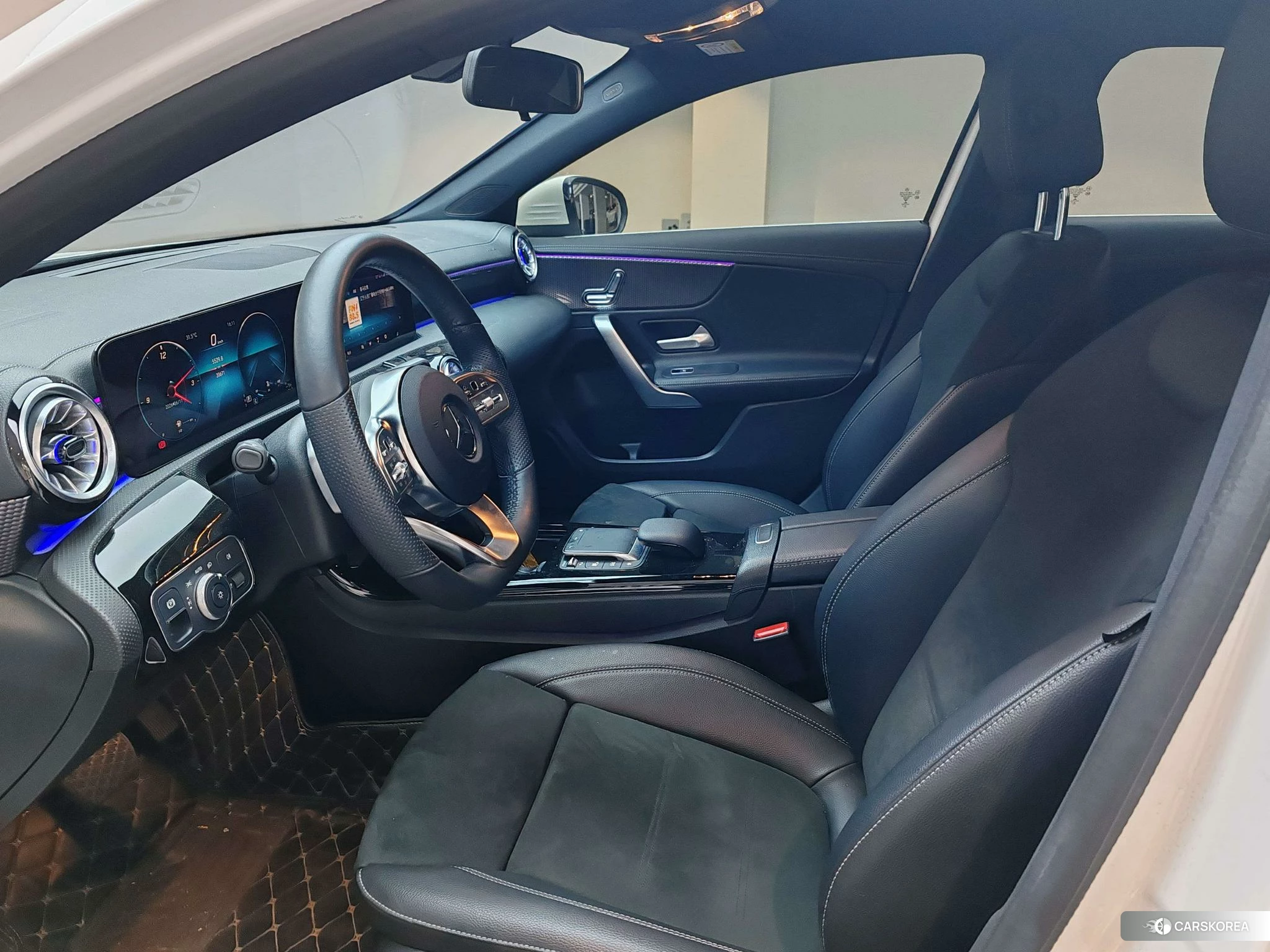 Mercedes-Benz Class A 2022 Белый из Китая, фото 5