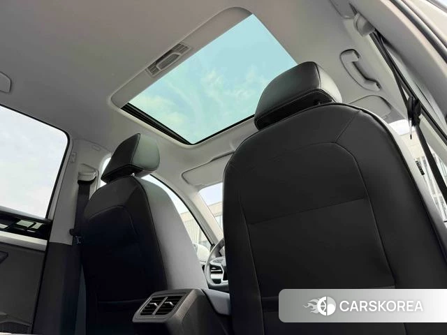 Volkswagen Lavida 2023 Белый из Китая, фото 5