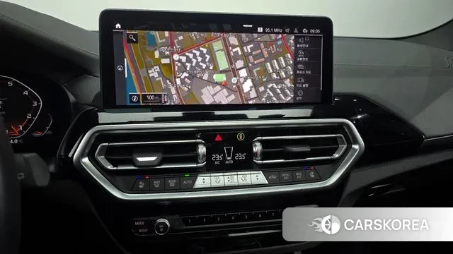 BMW X3 (G01) 2023 Белый из Кореи, фото 5