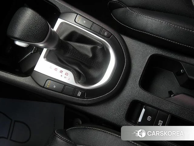 Kia The New K3 2nd generation 2023 Белый из Кореи, фото 5