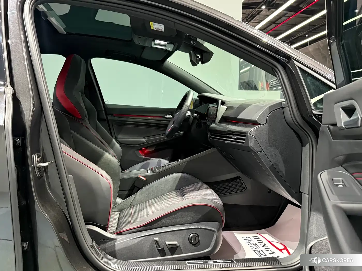 Volkswagen Golf 2024 Черный из Китая, фото 5