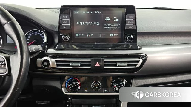 Kia Seltos 2019 Белый из Кореи, фото 5
