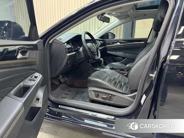 Volkswagen Passat 2021 Черный из Китая, фото 5