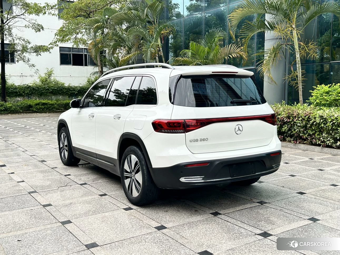 Mercedes-Benz EQB 2022 Белый из Китая, фото 5