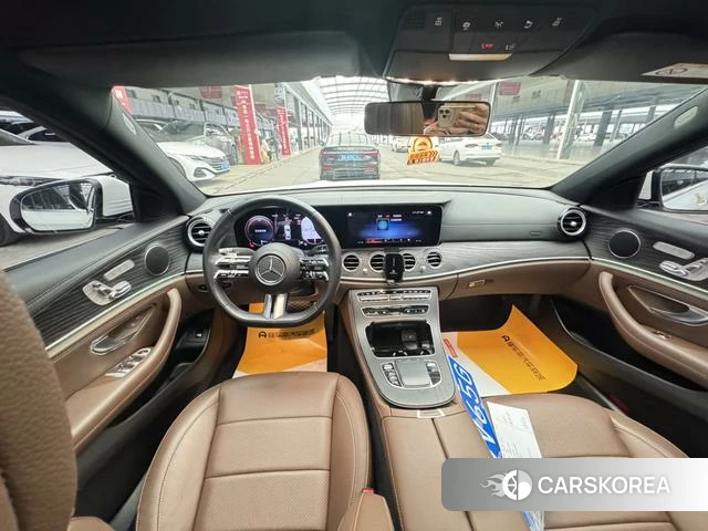Mercedes-Benz E-class 2023 Белый из Китая, фото 5
