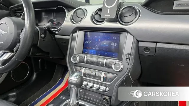 Ford Mustang 2022 Черный из Кореи, фото 5