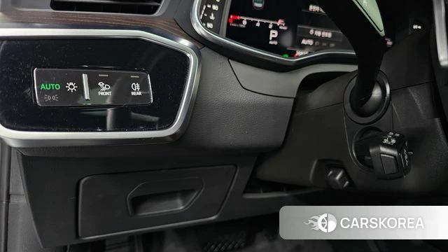 Audi A6 (C8) 2023 Белый из Кореи, фото 5