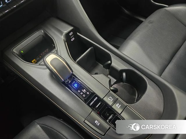 Toyota Crown Crossover 2023 Коричневый из Кореи, фото 5
